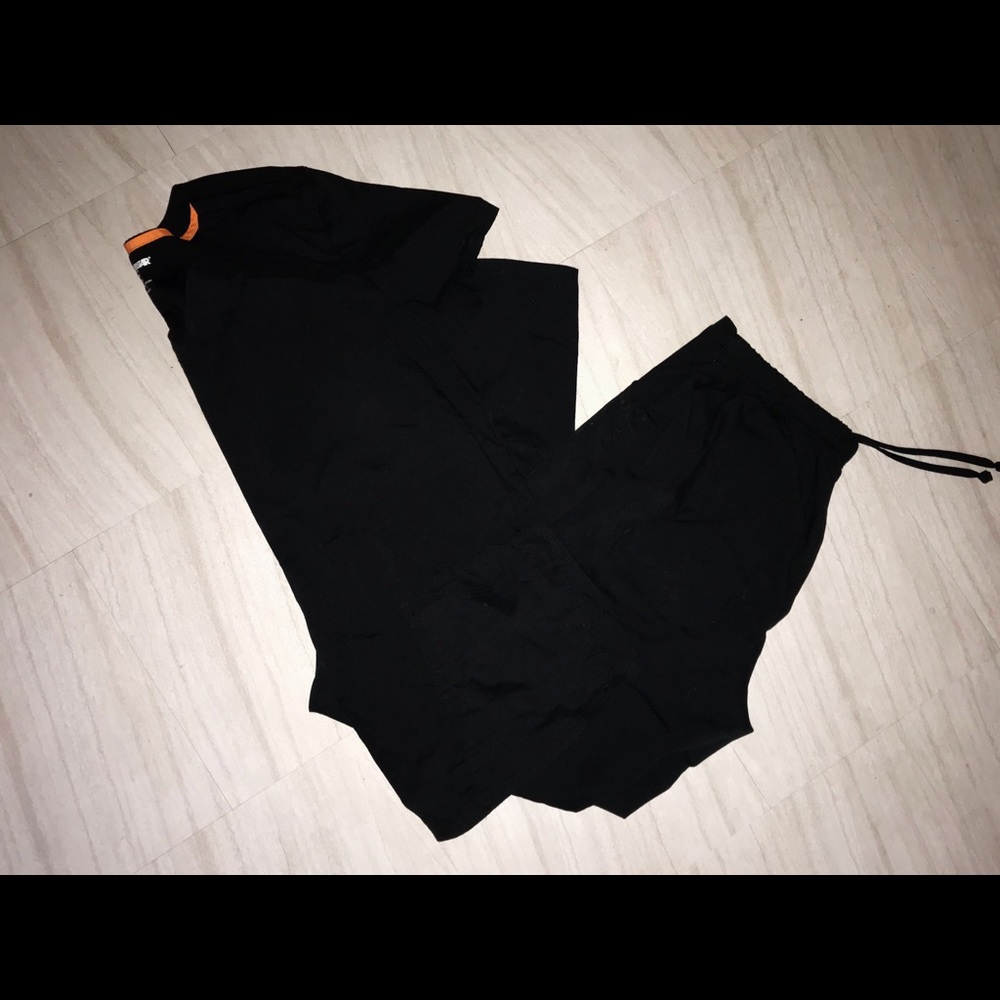 Black Scrubs comes with 4 sets